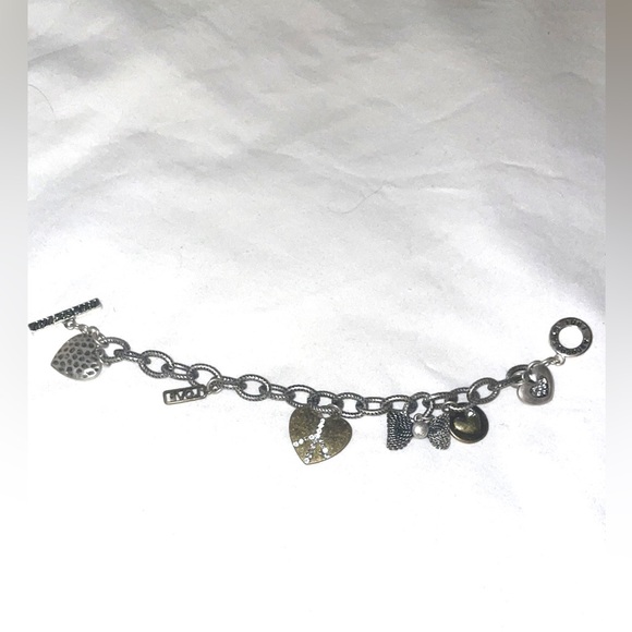 Aeropostale 1987 Woman's Antique Silver Tone Charm Bracelet Stamped - Picture 4 of 5